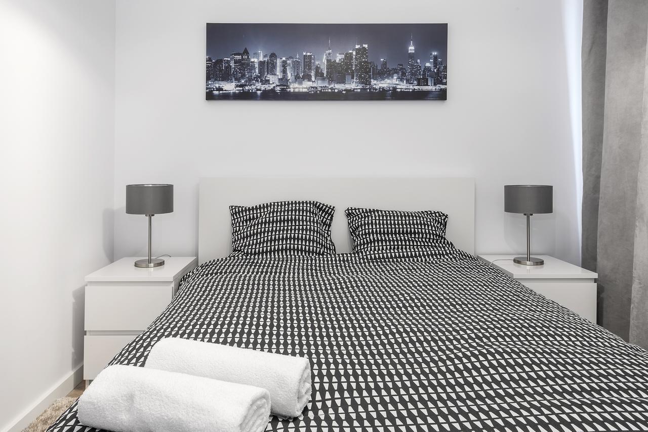 Executive Suites Moduo วอร์ซอ ภายนอก รูปภาพ