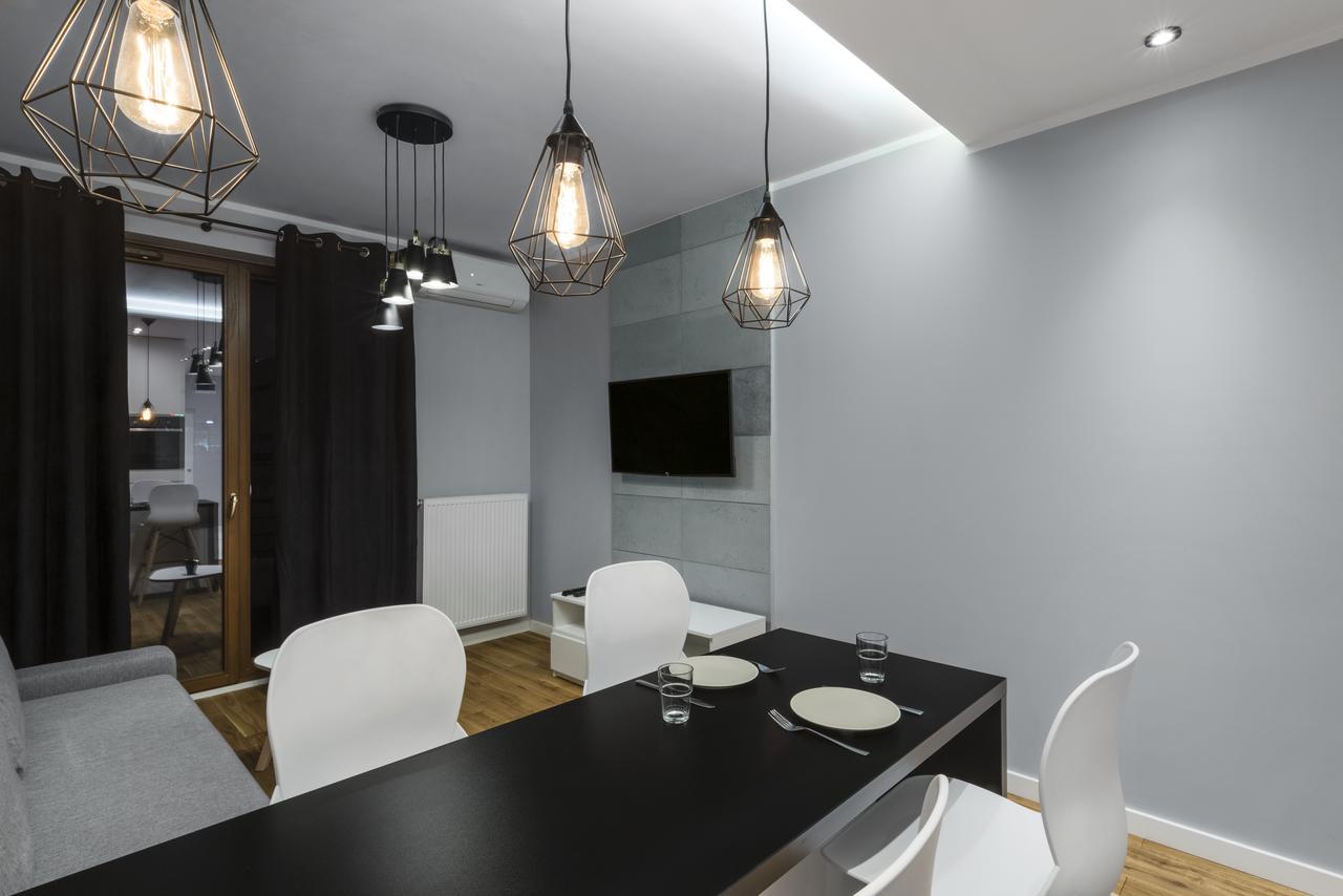 Executive Suites Moduo วอร์ซอ ภายนอก รูปภาพ