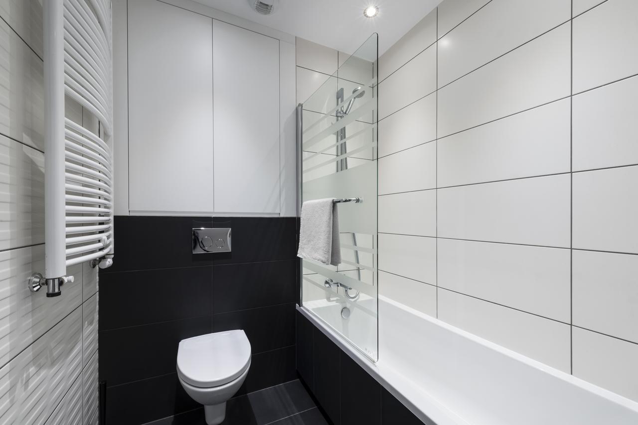 Executive Suites Moduo วอร์ซอ ภายนอก รูปภาพ