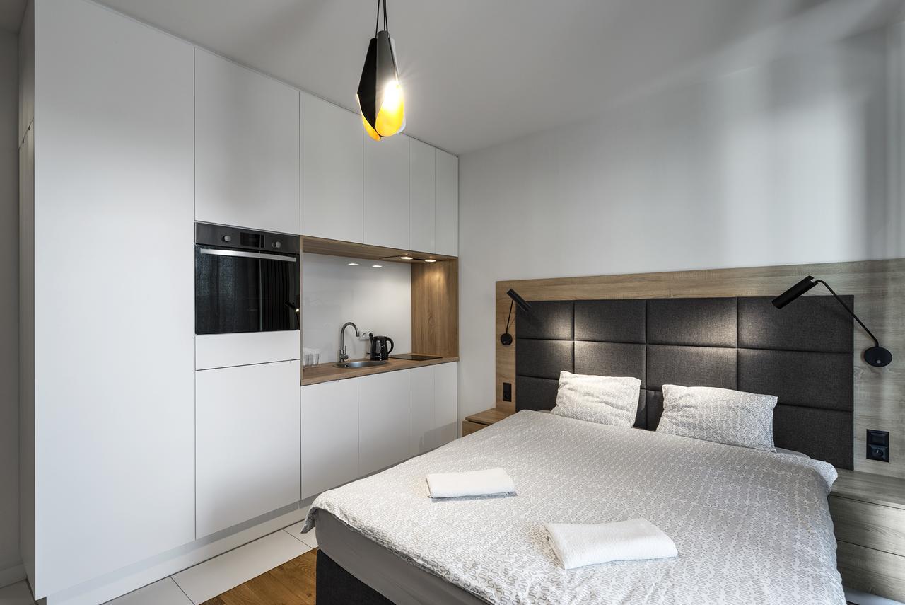 Executive Suites Moduo วอร์ซอ ภายนอก รูปภาพ